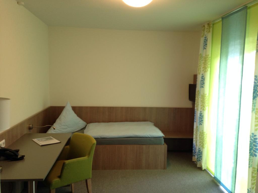 Hotel Astra Rastatt Kamer foto
