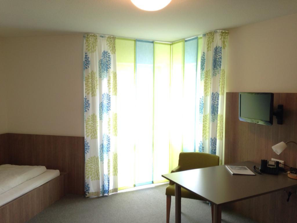 Hotel Astra Rastatt Kamer foto