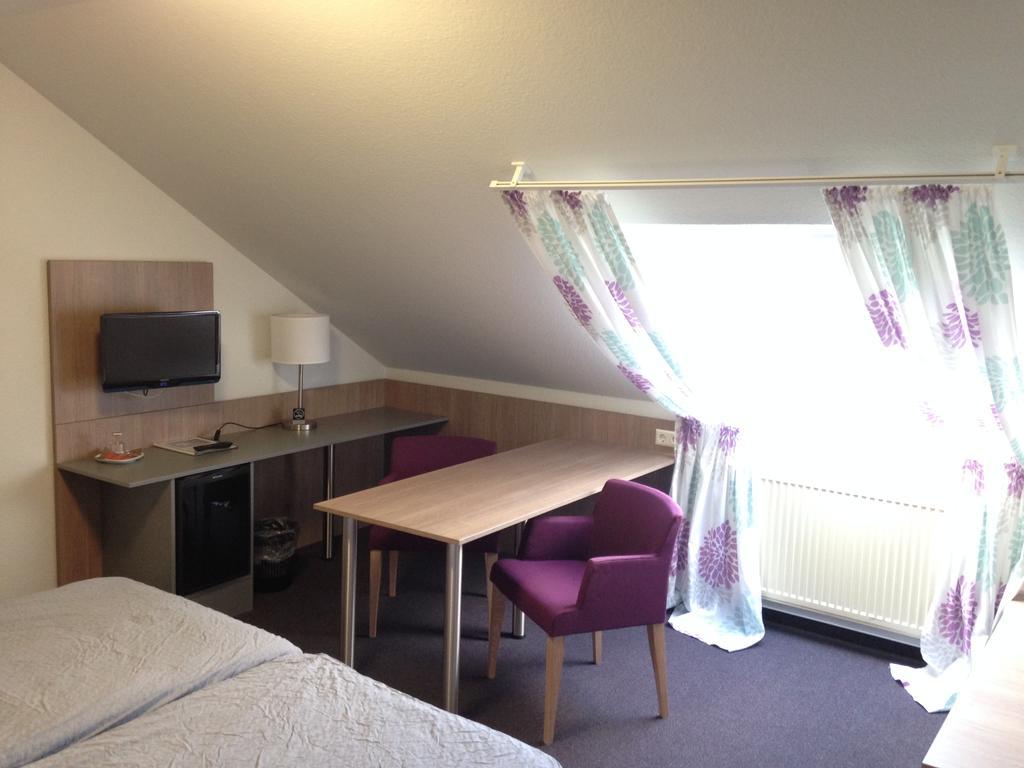 Hotel Astra Rastatt Kamer foto