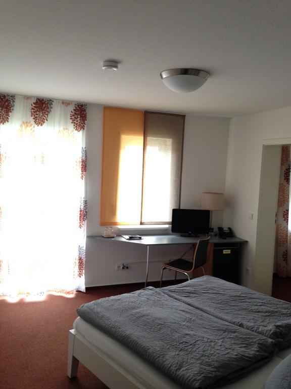 Hotel Astra Rastatt Kamer foto
